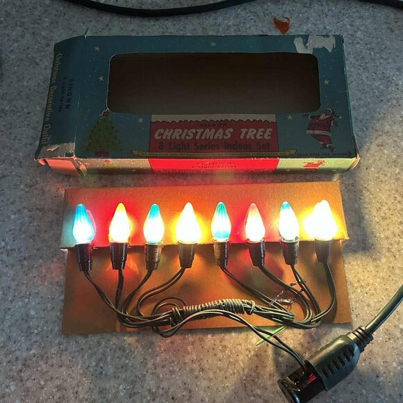 MCM Renown Christmas Tree Lights - Picture 1 of 8